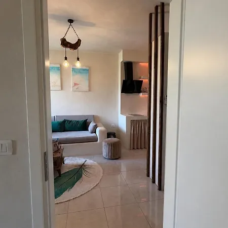 Roys Apartment